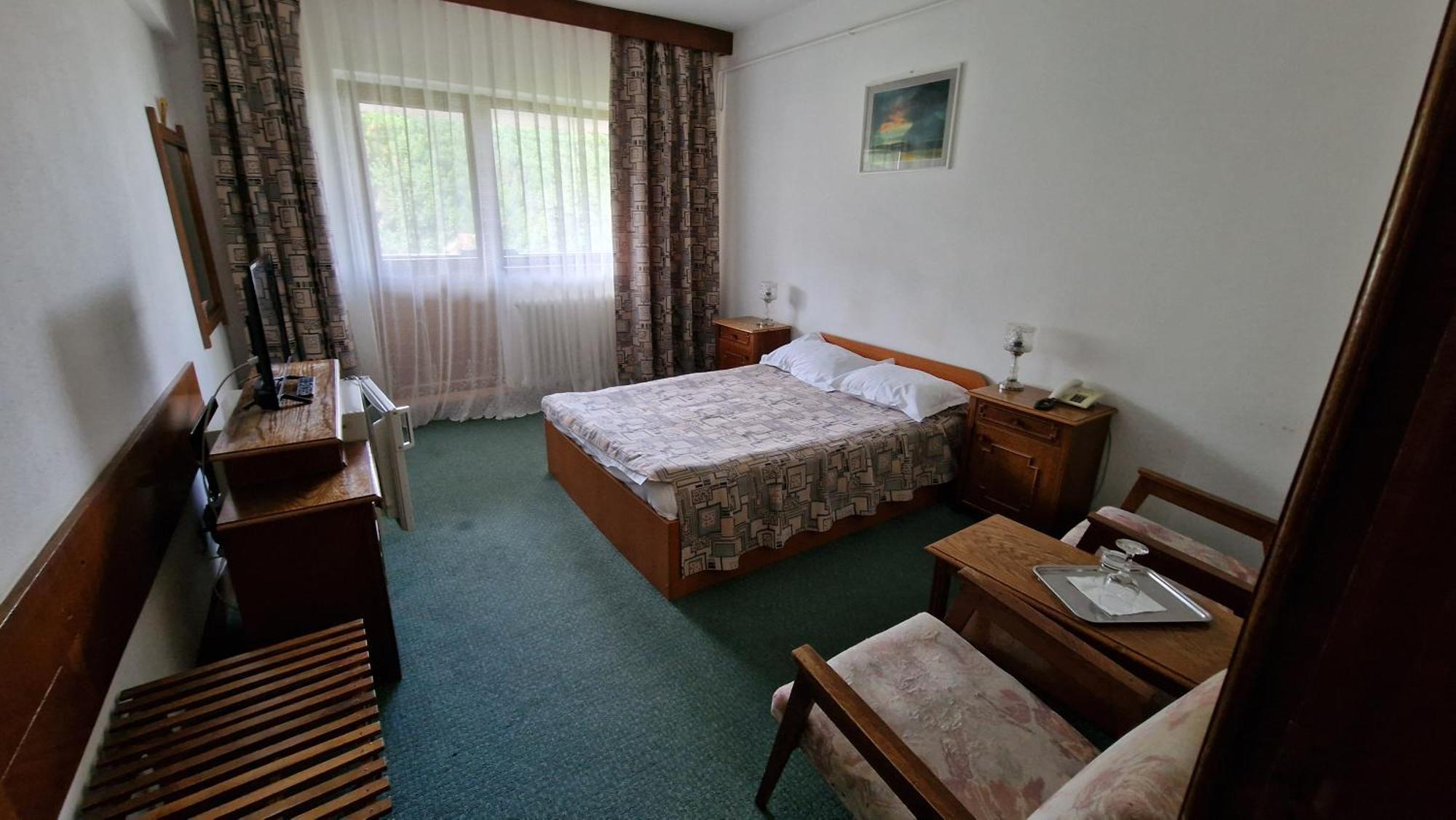 Hotel Bradul - Covasna Exterior foto