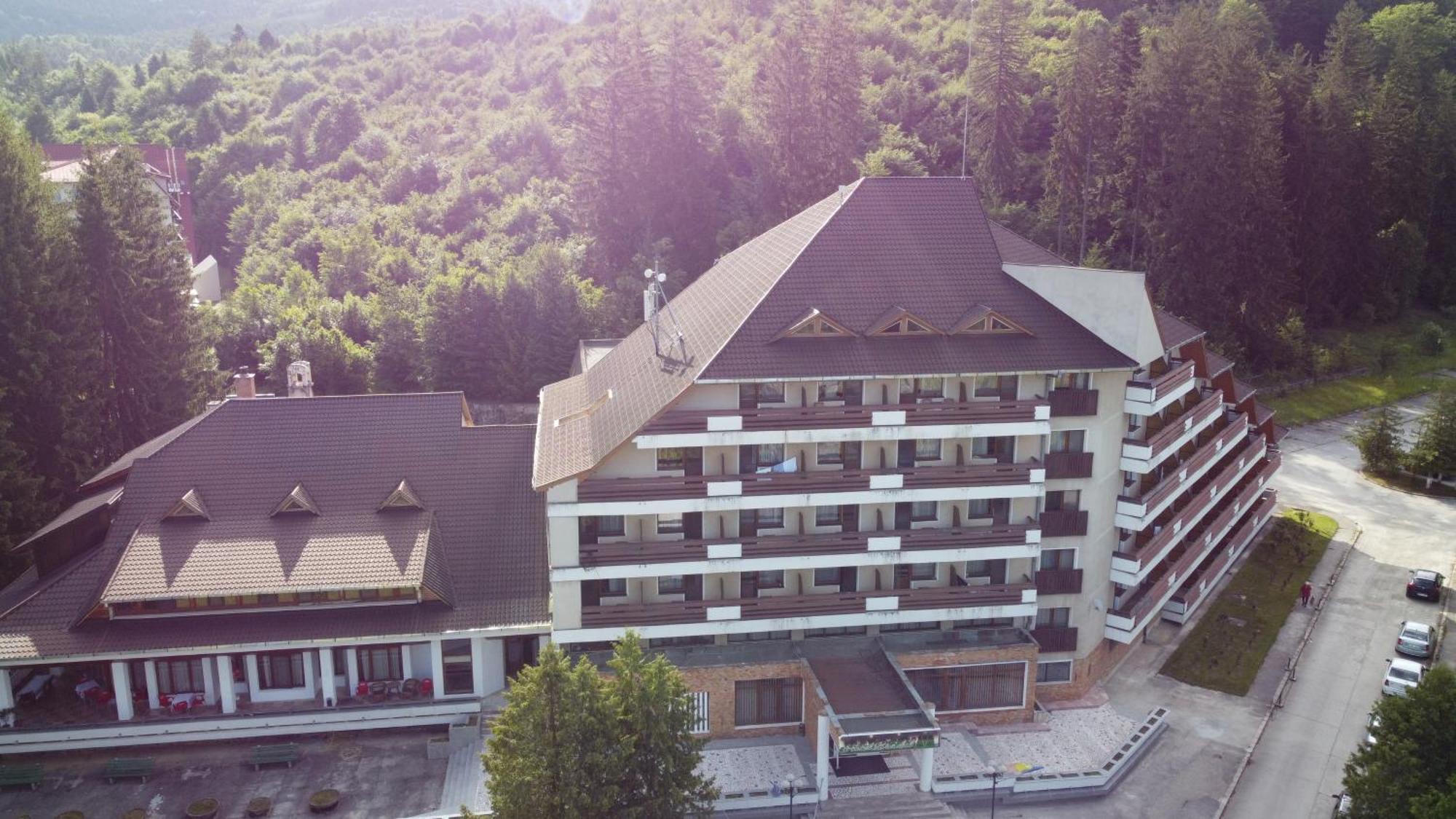 Hotel Bradul - Covasna Exterior foto